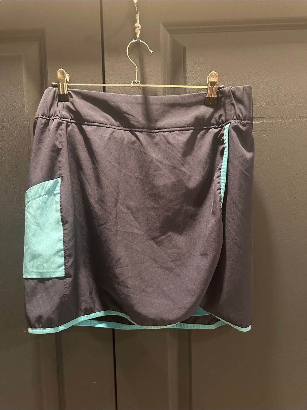 Columbia navy and Teal Women’s Active Skort